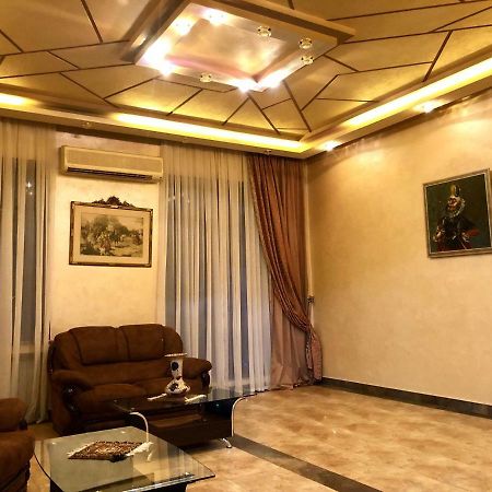 Luxury Tumanyan Apartment Ereván Exterior foto
