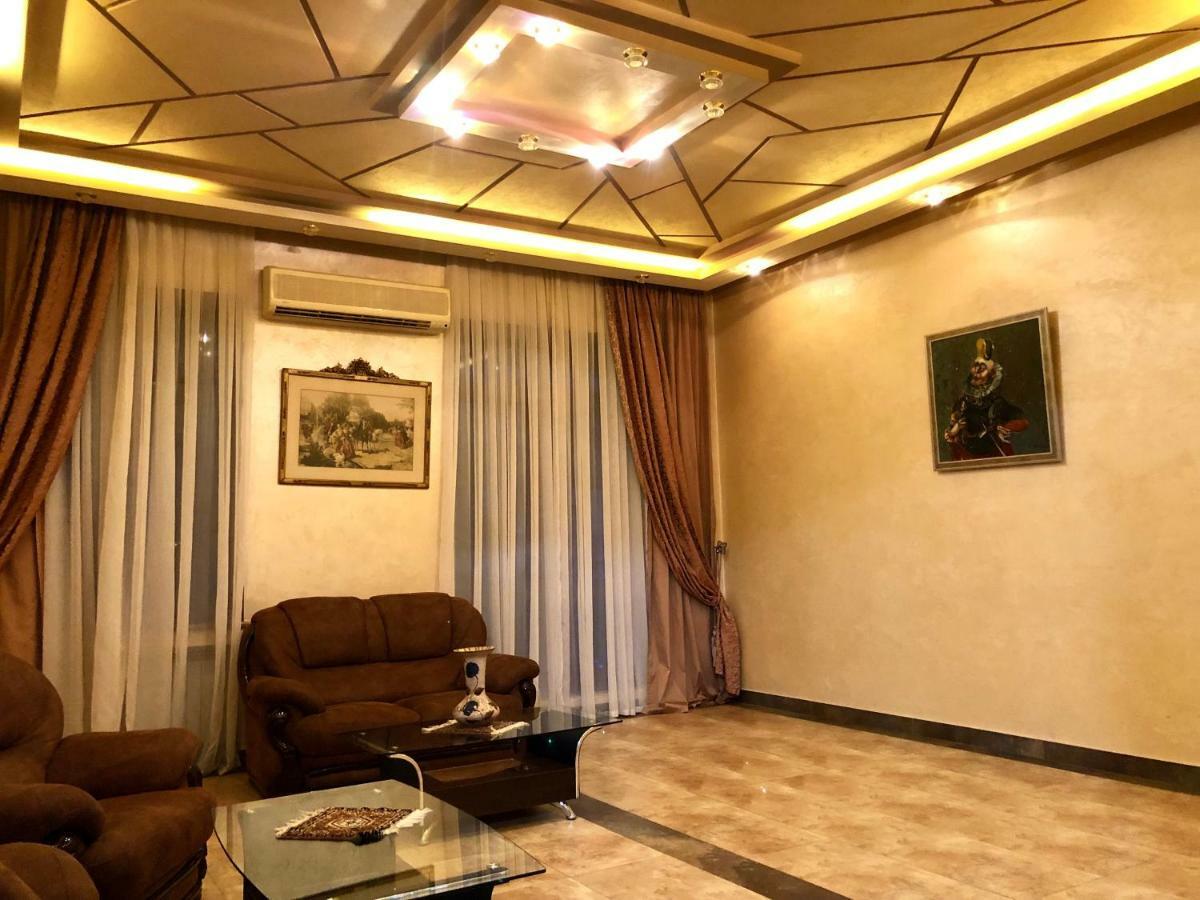 Luxury Tumanyan Apartment Ereván Exterior foto