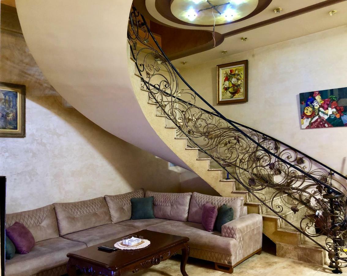 Luxury Tumanyan Apartment Ereván Exterior foto