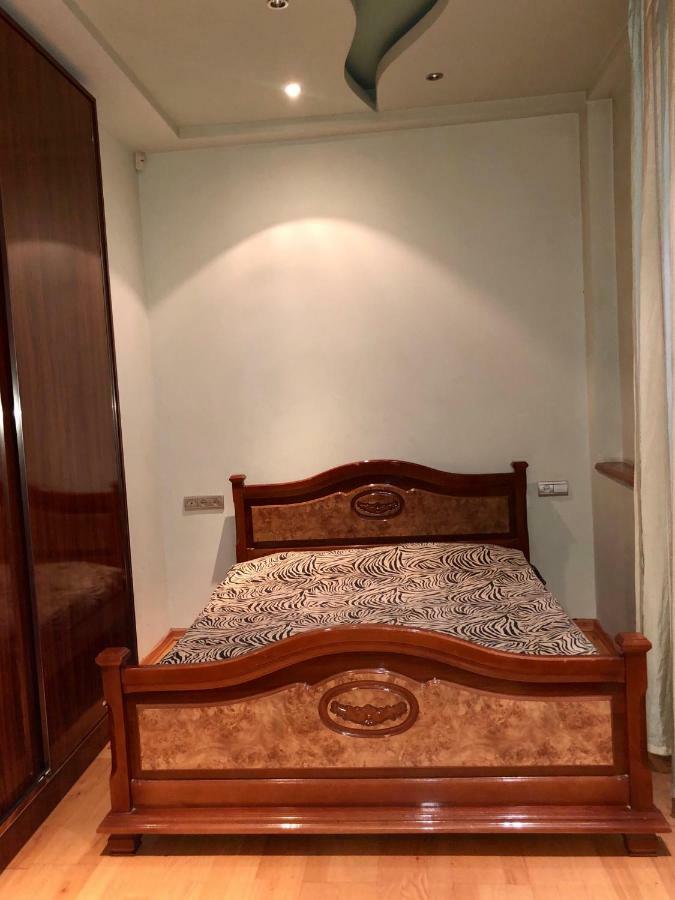Luxury Tumanyan Apartment Ereván Exterior foto